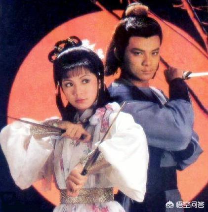 感觉《射雕》里的黄蓉和《神雕》里的黄蓉不太一样，你怎么看？