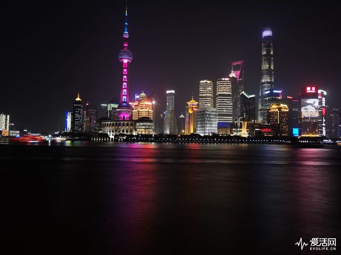 华为手机照夜景华为手机夜景光一道-第1张图片-亚星国际官网
