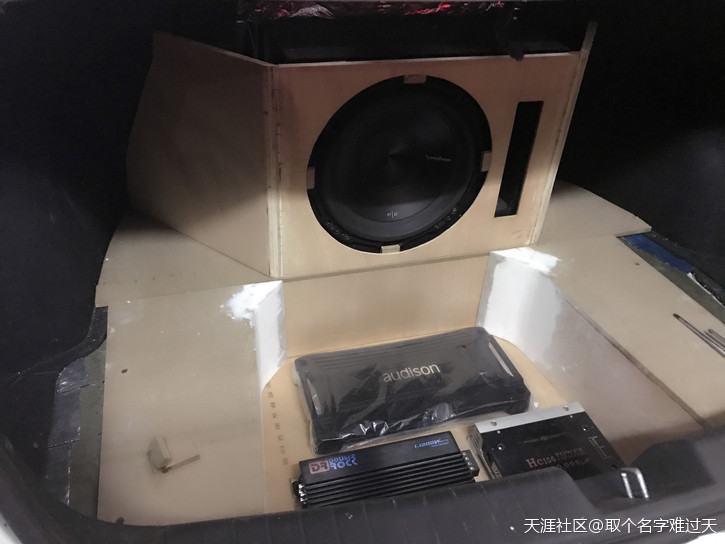 华为纪念版手机图
:名图音响改装-意大利赫兹15周年纪念版三分频【深圳名扬中华定制】-第15张图片-亚星国际官网