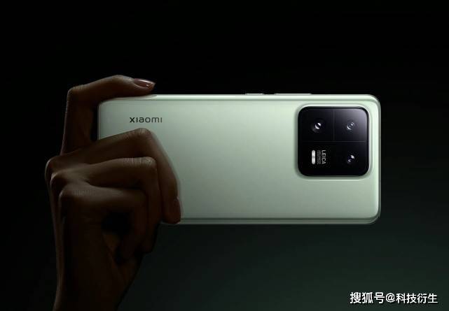 华为大屏旗舰5.5屏手机
:小米多款新机官宣：旗舰机、折叠屏手机，12月11日发布