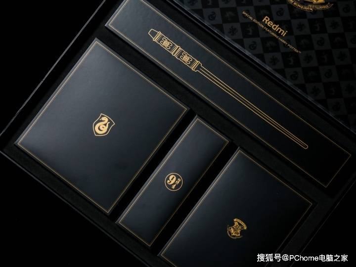 魔法手机:充满魔力的Redmi邀请函到手，我的魔法DNA压制不住了！