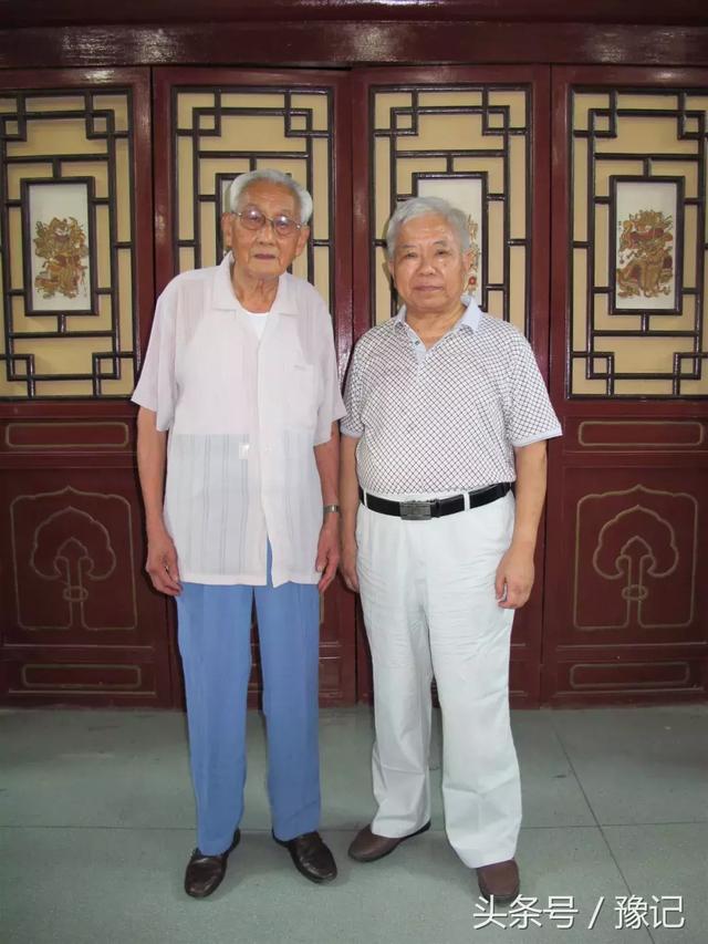 写稿大师安卓版ai写作大师电脑版-第2张图片-亚星国际官网