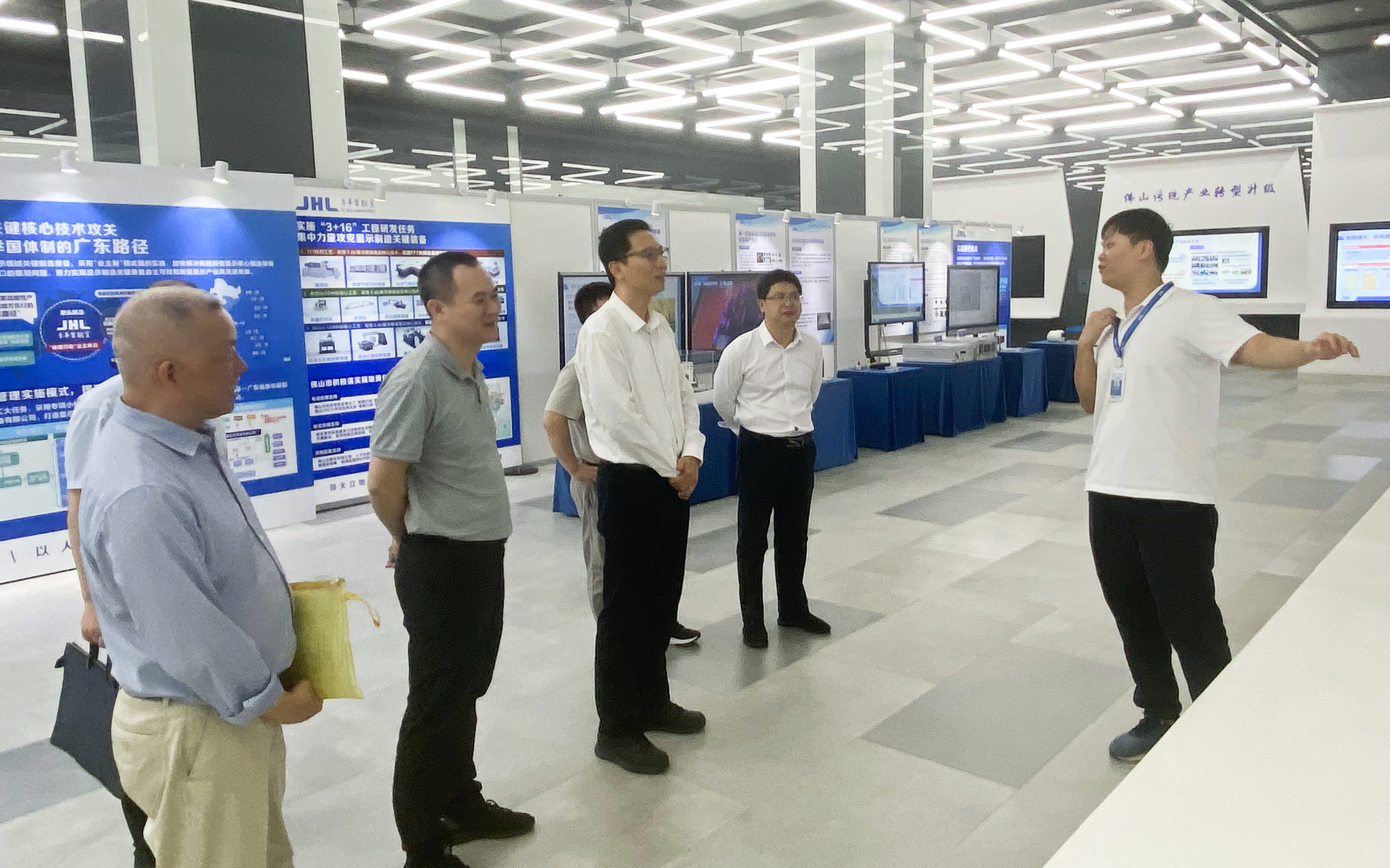 技工管理客户端全国技工院校网官网-第1张图片-亚星国际官网